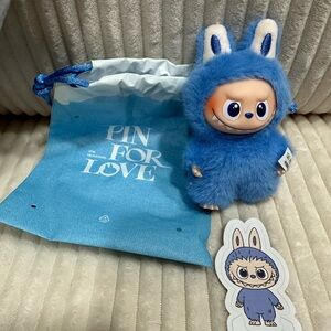 “O” Pin For Love Series (L-Z) blue Labubu.New.Box opened to verify.
